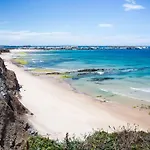 Amazing Modern House On The Sea! Holiday home *