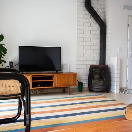 Amazing Modern House On The Sea! *