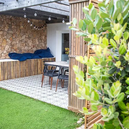 Amazing Modern House On The Sea! بيت للعطل فيريل
