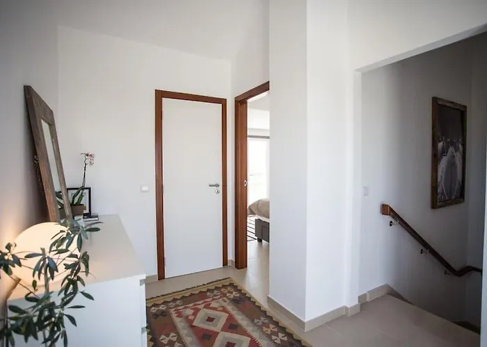 Amazing Modern House On The Sea! * Ferrel (Leiria)