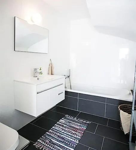 Amazing Modern House On The Sea!